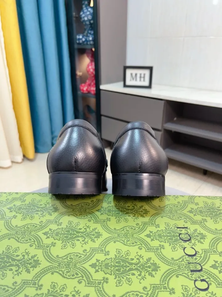 Men's shoes 💰500🌹🌹Niuli [GUCCI Gucci] A new style of formal men's leather shoes is coming~ The original quality upper is made of patent leather imported from Italy, the leather is soft and delicate, comfortable and soft first-layer cowhide lining, rubber wear-resistant outsole, the shoe shape is dignified and domineering, and the luxury charm cannot be concealed! The natural and free nouveau riche leads the trend. Code number: 38-44